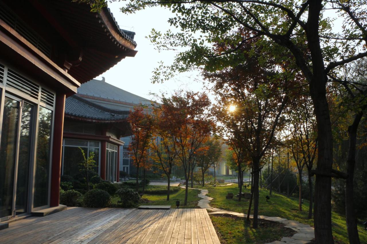 Shangri-La Qufu Hotel Exterior photo